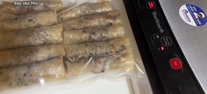 Store the cooled shrimp floss in an airtight jar in the refrigerator. Use within two weeks.