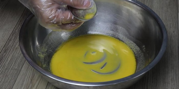 Melt butter in a bowl on the stove. Add flour and mix well with the butter.