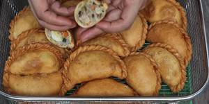 Crispy & Spongy Wrapped Cake Recipe (Bánh Gối)
