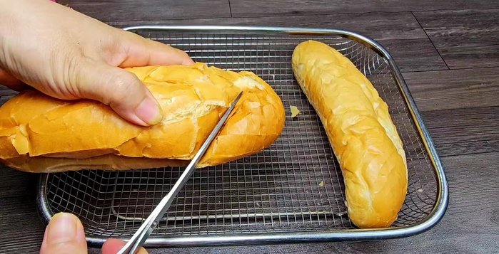Steam the bread: Lightly spray water on the bread pieces before steaming until soft.
