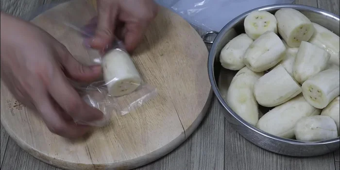 Prepare small freezer-safe bags or containers.