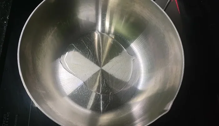 Roll the remaining meat into balls and fry them in the air fryer for about 10 minutes at 160-180 degrees.