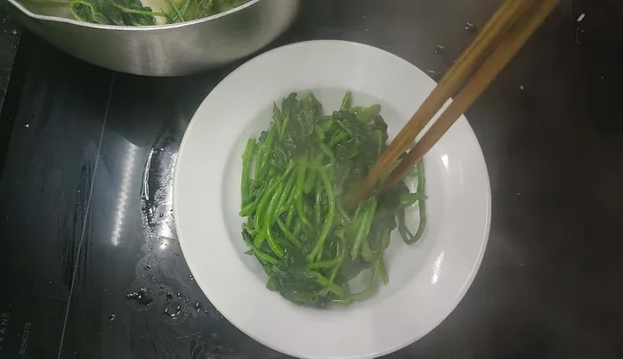 Stir-fry well, then serve.