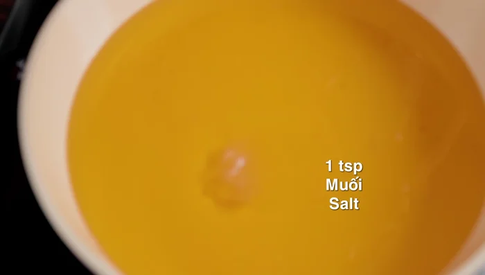 Heat cooking oil in a pan. Add 1 teaspoon of salt and a little lemon juice to the hot oil.