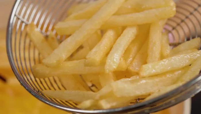 Optional: For longer preservation, freeze the fried potatoes in a ziploc bag. Thaw for 30 minutes before reheating.