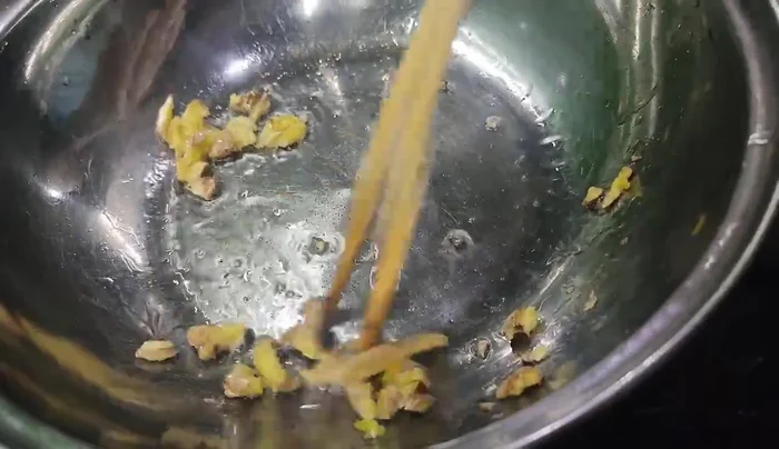 Add ginger and stir-fry together.