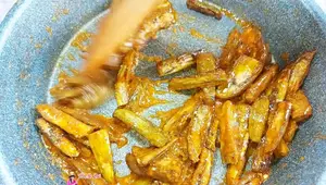 Chewy Stir-fried Eggplant with Coconut Milk - Vegetarian Recipe
