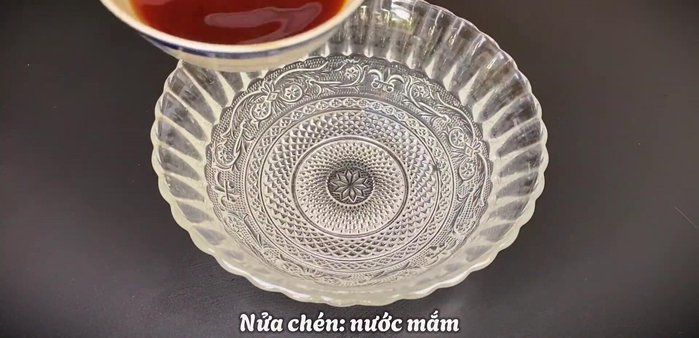Prepare the fish sauce: Combine water, fish sauce, icing sugar (or palm sugar), and lemon juice in a bowl. Stir until sugar dissolves. Add garlic and chili.