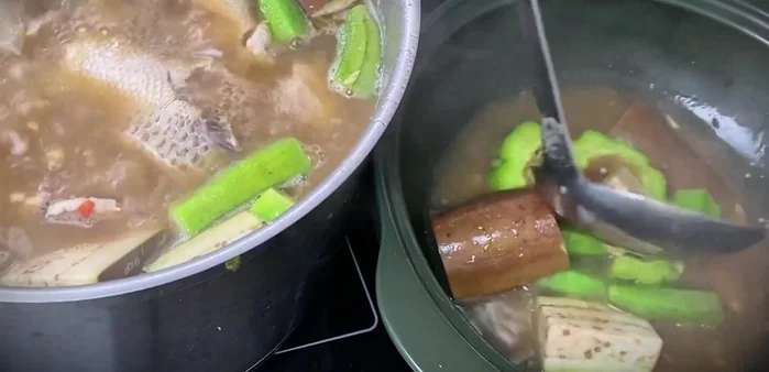 Serve hot. Dip vegetables and meat into the broth and enjoy.