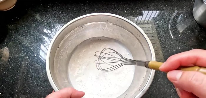 Add 150ml of boiling water to the banana-coconut mixture. Stir in the tapioca starch and rice flour until well combined and the mixture is smooth.