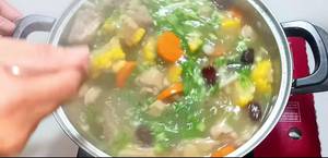 Sweet & Nutritious Chicken & Vegetable Soup Recipe