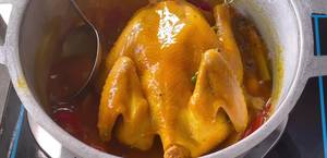 Steamed Chicken with Fish Sauce: A Simple & Flavorful Recipe