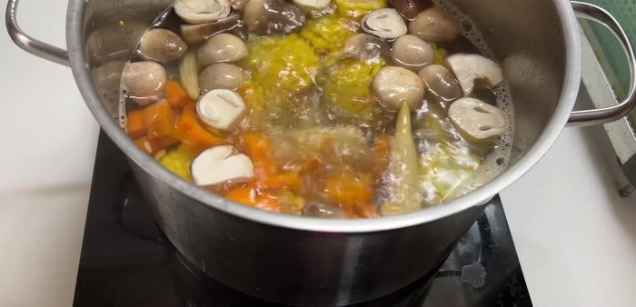 Simmer for another 10 minutes before serving. (287.24)
