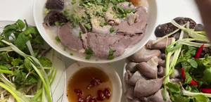 Pig Intestine Porridge: A Nostalgic Childhood Dish