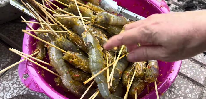 Marinate grilled shrimp with satay marinade.