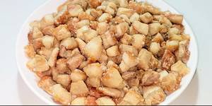 Crispy Pork Lard (Tóp Mỡ): A Vietnamese Delight