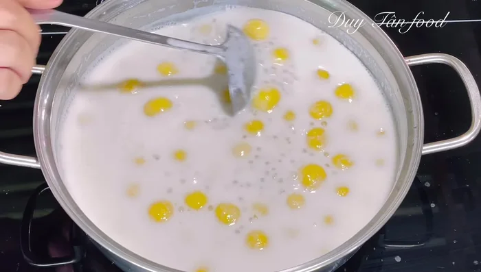 Add vanilla extract (optional). Turn off the heat and let it cool slightly before serving.