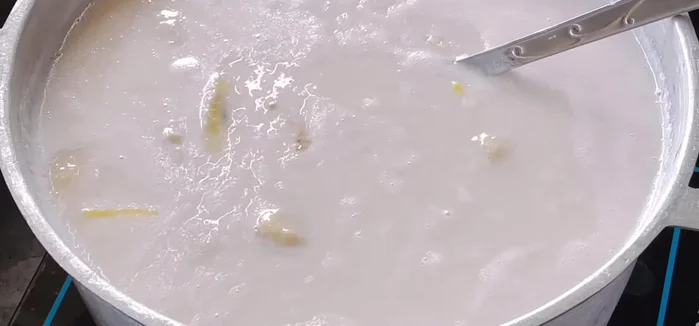Let the sweet soup cool completely. It will thicken as it cools. Once cooled, refrigerate and serve hot or cold. Garnish with roasted peanuts (optional).