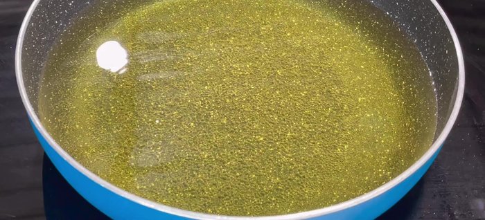 Heat cooking oil in a frying pan. When the oil is hot enough (test with chopsticks), reduce heat to medium-low. Fry the Banh Goi until golden brown on both sides.