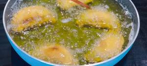 Crispy Banh Goi (Savory Cake): Vietnamese Fried Dumplings Recipe