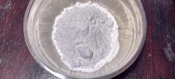 Prepare the dough: Mix tapioca starch and sticky rice flour. Add butter gradually, kneading until smooth and elastic (300-320g butter). Let the dough rest.