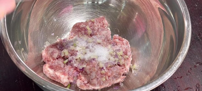 Marinate the ground pork with minced onion & garlic, sugar, seasoning powder, MSG (optional), salt, pepper, and oyster sauce. Mix well.