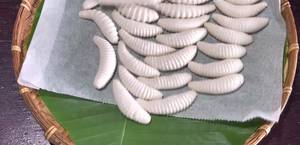 Banh Con Duong Recipe: Crispy, Addictive Vietnamese Cake