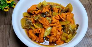Braised Pork Intestines with Sour Cabbage Recipe