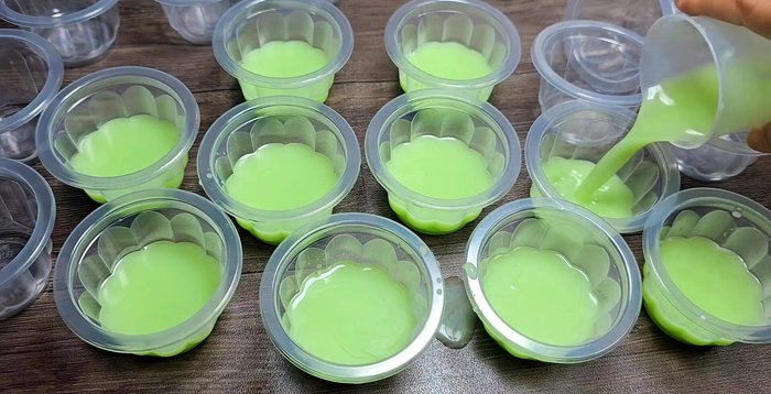 Pour the first layer into the apricot molds, approximately 20ml per mold. Allow the first layer to partially solidify before proceeding to the next layer.