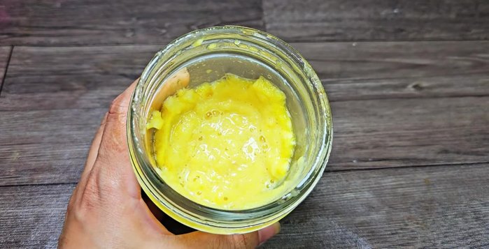 Prepare fish sauce: Blend pineapple. Mix fish sauce, water, blended pineapple, MSG, sugar, chili, and garlic. Let it sit for 15 minutes.