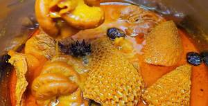 Fatty & Fragrant Beef Offal Stew: A Tu Le Mien Tay Recipe
