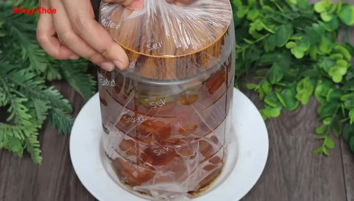 Optional drying: During sunny days, remove the jar and dry for a few hours. (436.56)