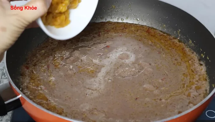 Add MSG, sugar, and water. Cook until the sugar dissolves and the sauce boils.