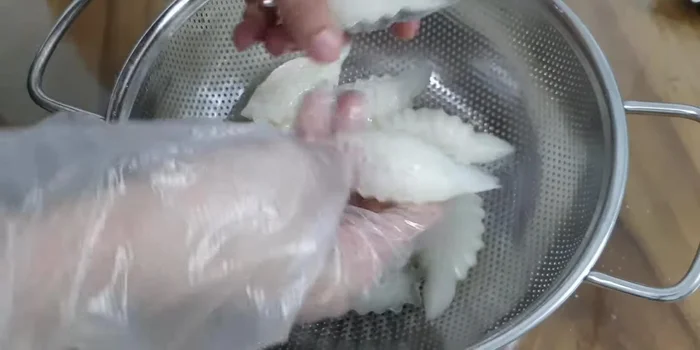 Let cool and remove from molds.