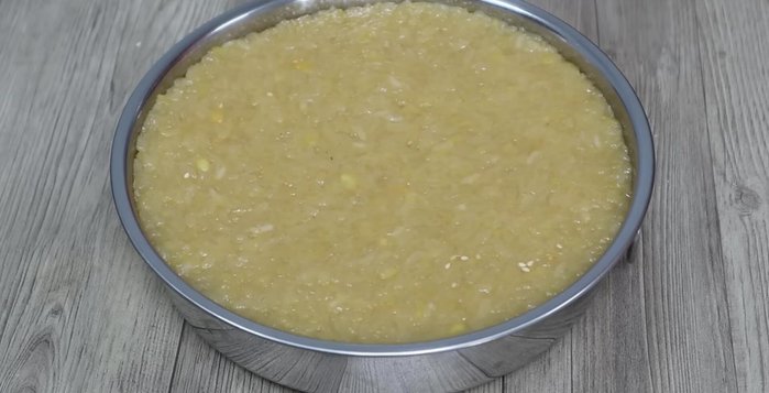 Press firmly to compact the mixture. Let it cool completely. (355.479)