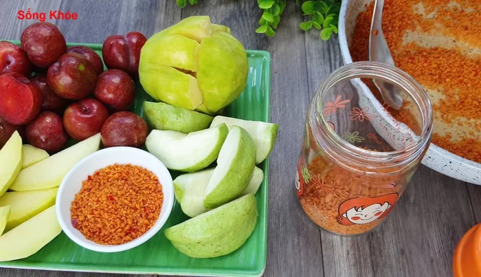 Let the mixture cool completely, then store in an airtight jar.