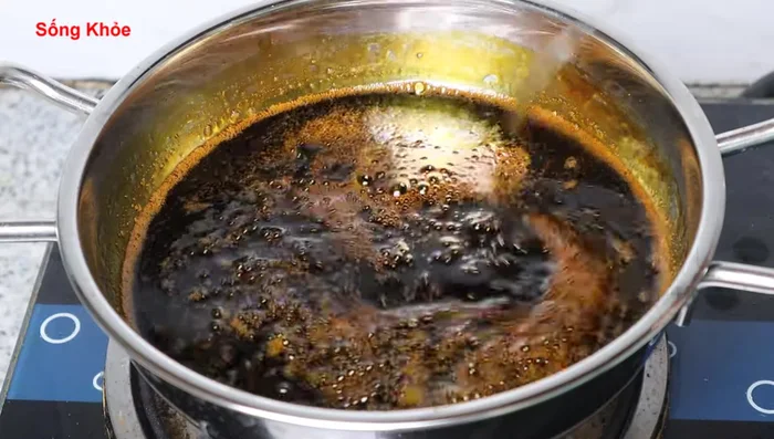 Continue cooking for about 5-6 minutes more until desired consistency. Turn off the heat.