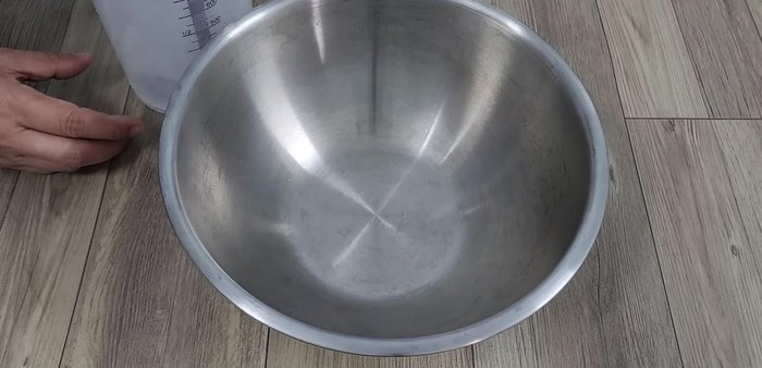 Boil 500ml of filtered water.