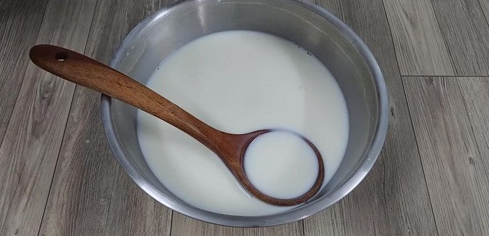 Add the fresh milk and stir until evenly combined.
