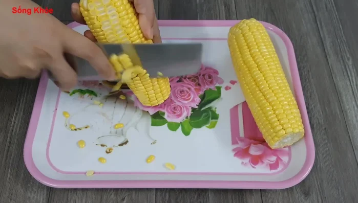 Prepare the corn. Cut it into small pieces for easier mixing.