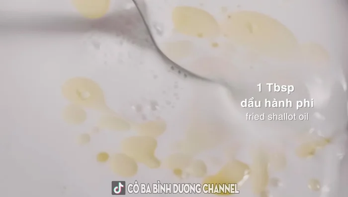 Stir in a tablespoon of fried onion oil into the rested dough.