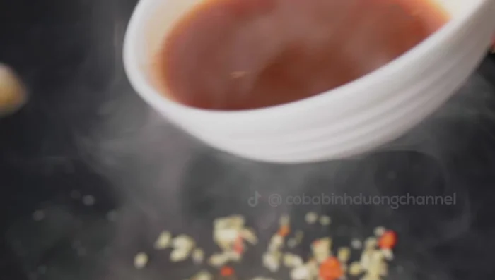 Add the sauce mixture and boil over medium heat for about 1 minute.