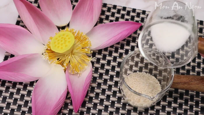 Mix the spices: seasoning powder, sugar, MSG, ground pepper, turmeric powder, and oyster sauce.