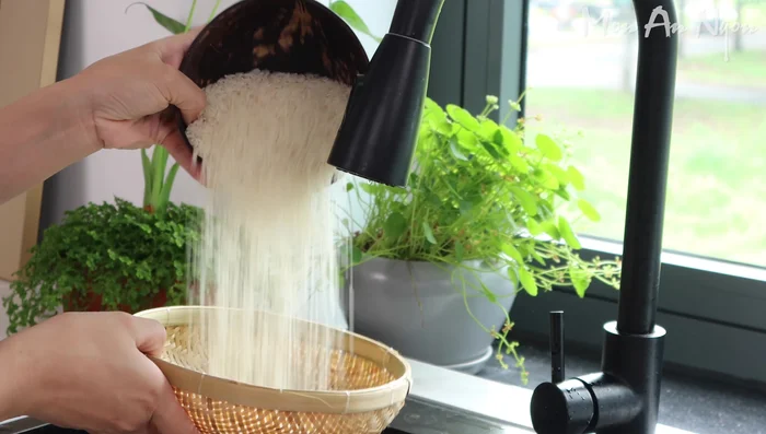 Wash the rice.