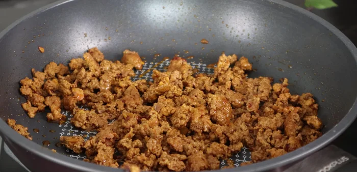 Add 200ml of water.