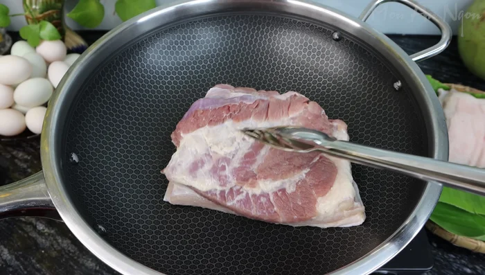Pan-fry the pork belly skin-side down until firm (approx. 2 minutes per side).