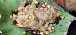 Steamed Chicken with Lotus Seeds: A Delicious & Easy Recipe