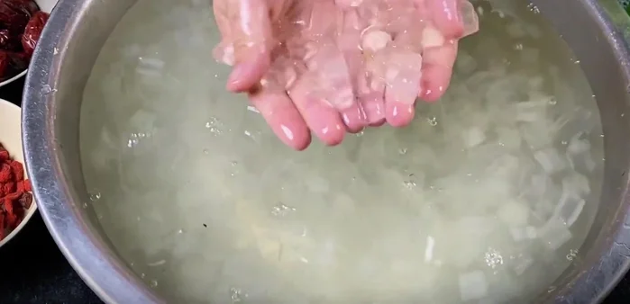 Rinse the aloe vera thoroughly with water until all slime is removed. You can use warm water if needed.