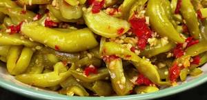 Crispy Pickled Cucumbers with Garlic & Chili - Perfect for Tet!