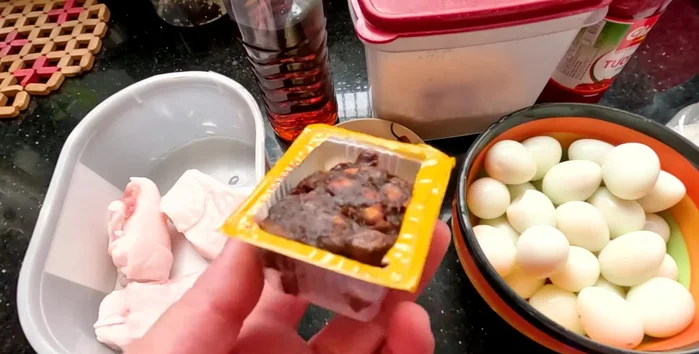 Boil quail eggs, peel and set aside.